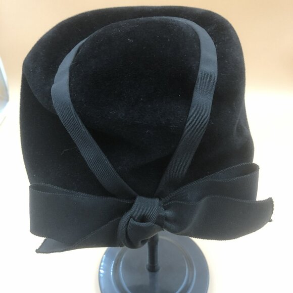 Classic Black Velvet Dress Hat with Grosgrain Bow | Size 22 | Timeless Elegant S main image 4